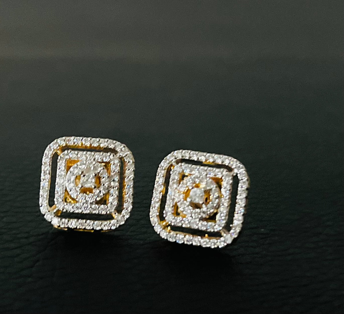 STE38- Real gold look diamond quality ear studs